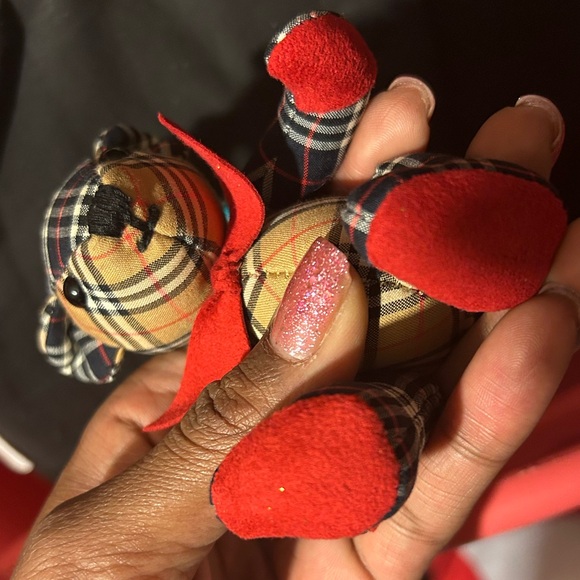 Burberry key chain/ bag accessorie - Picture 3 of 3